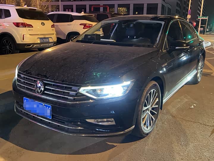 Фото 1 - Volkswagen Magotan