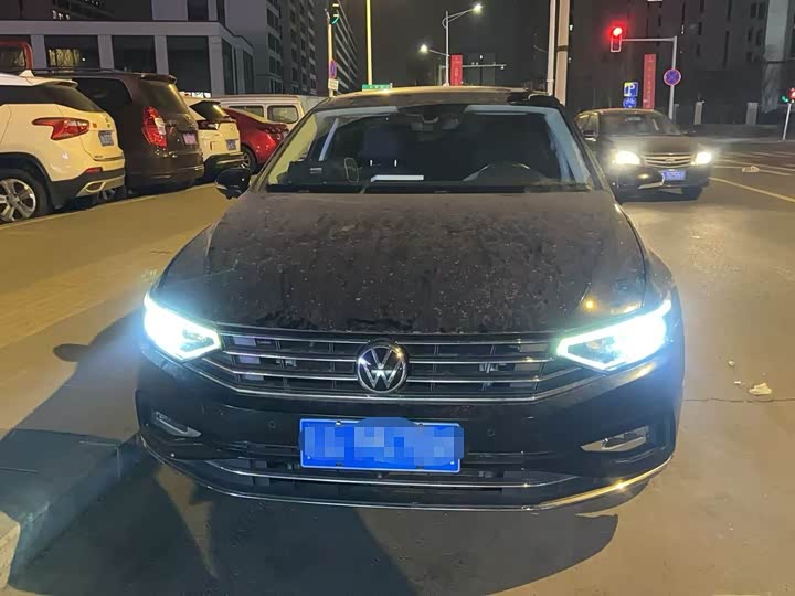 Фото 2 - Volkswagen Magotan