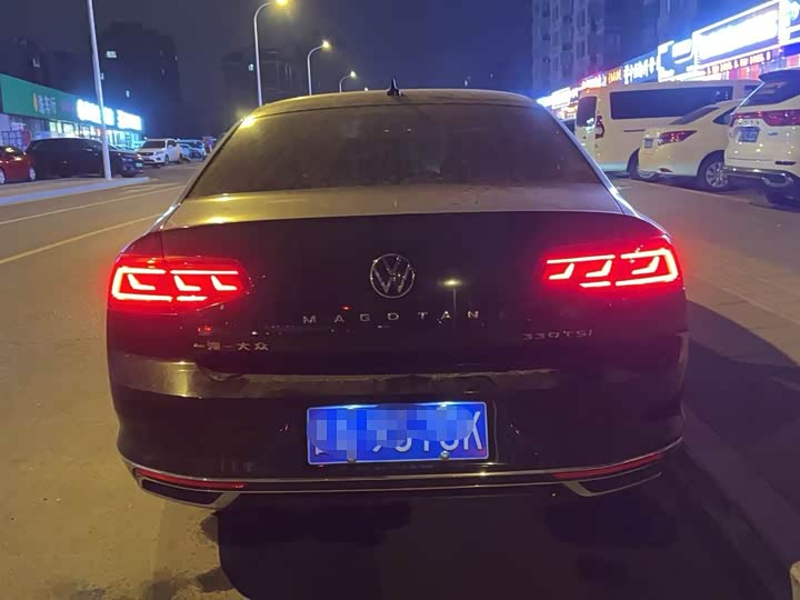 Фото 8 - Volkswagen Magotan