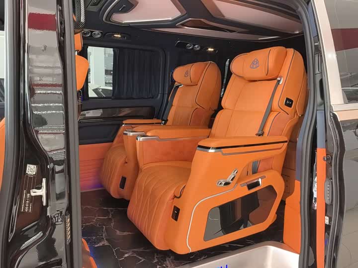 Фото 9 - Mercedes-Benz Vito