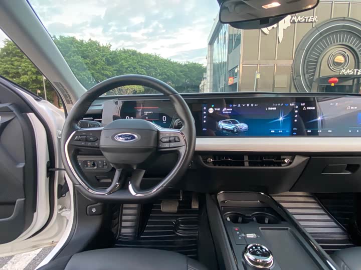 Фото 10 - Ford Mondeo