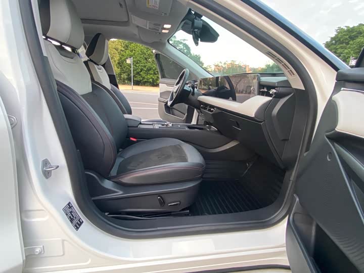 Фото 12 - Ford Mondeo