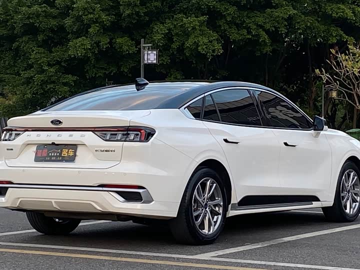 Фото 4 - Ford Mondeo