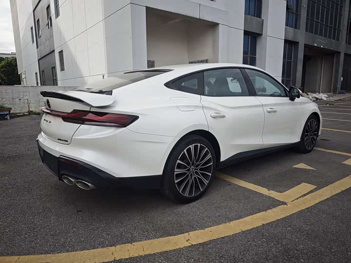 Фото 6 - MG Motor 7