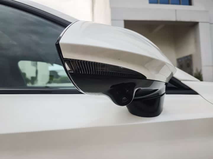 Фото 8 - MG Motor 7