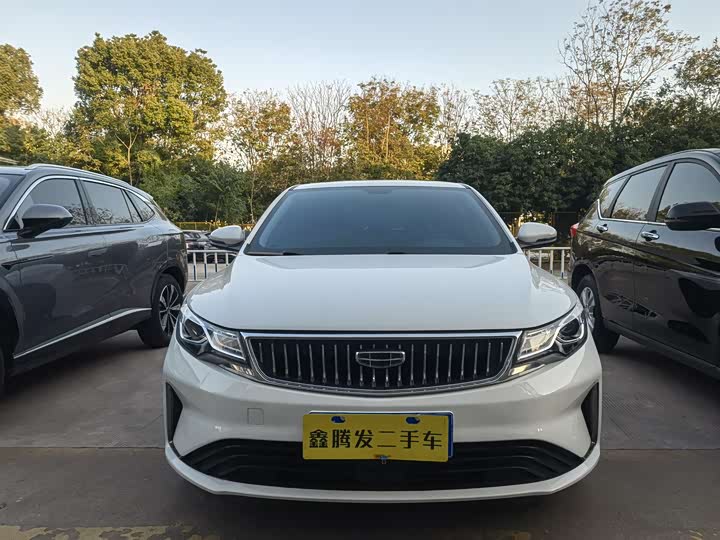 Фото 2 - Geely Emgrand GL