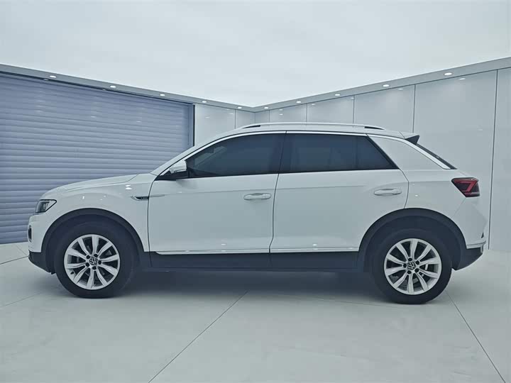 Фото 9 - Volkswagen T-Roc