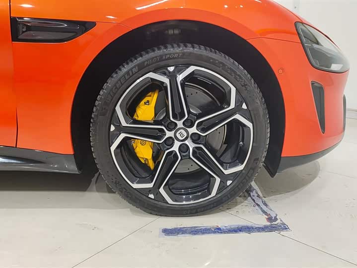 Фото 6 - Xiaomi SU7