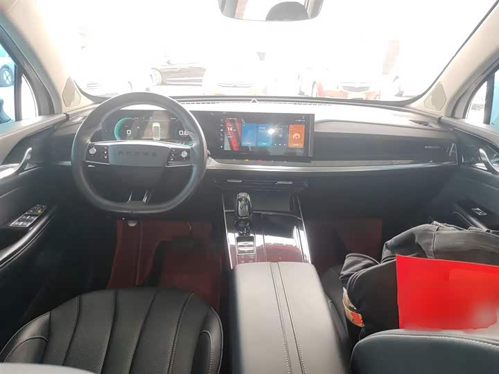 Фото 10 - Roewe RX5 Max