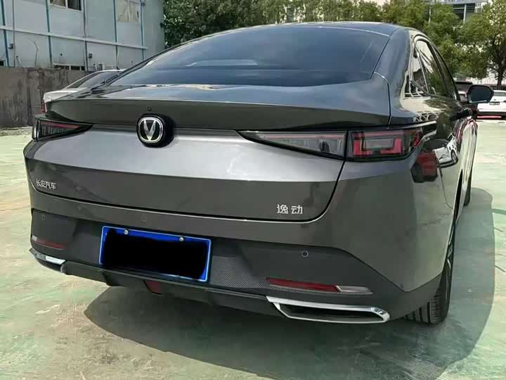 Фото 9 - Changan Eado Plus