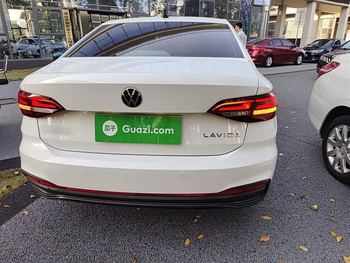 Фото 6 - Volkswagen Lavida