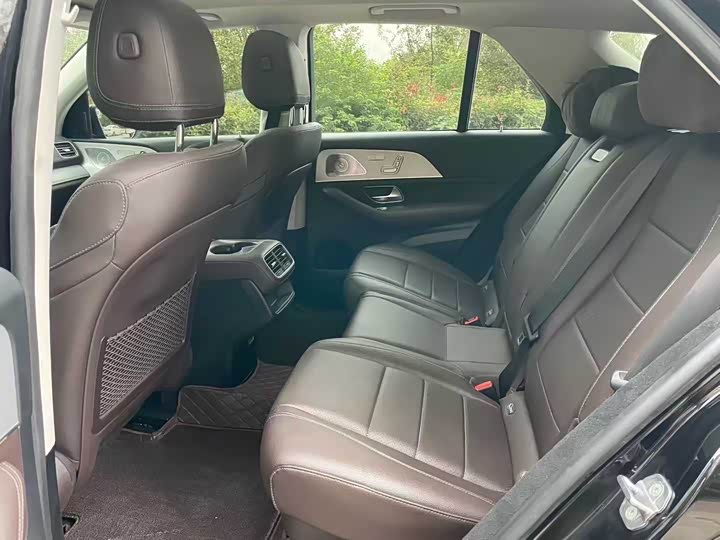 Фото 4 - Mercedes-Benz GLE-Class