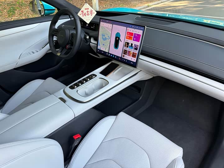 Фото 26 - Xiaomi SU7