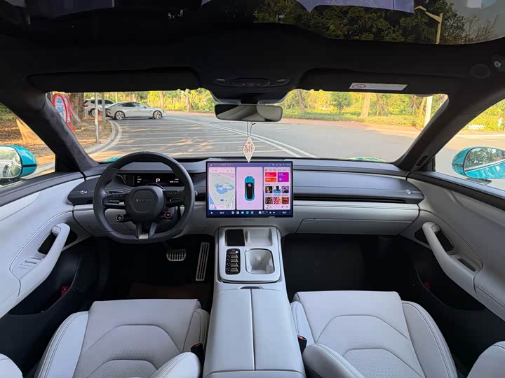 Фото 5 - Xiaomi SU7