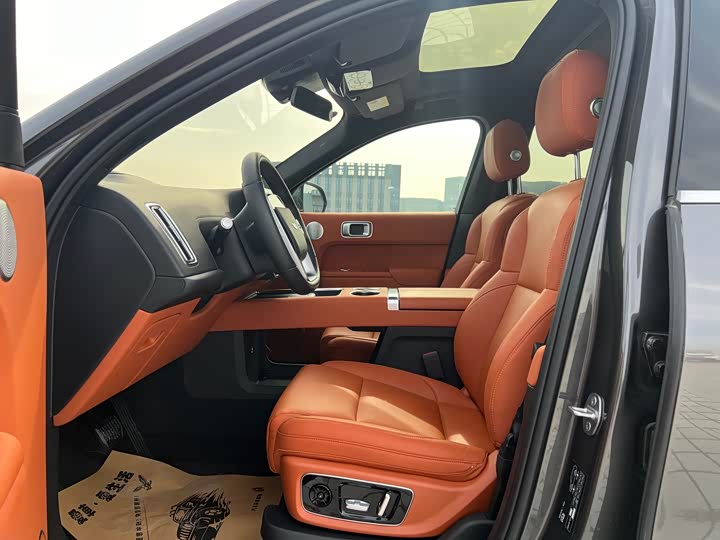 Фото 8 - LiXiang L9