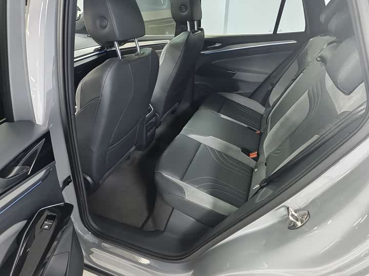 Фото 15 - Volkswagen ID.4 Crozz