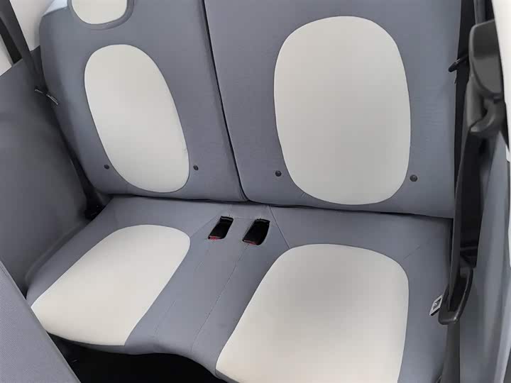 Фото 15 - Bestune Pony