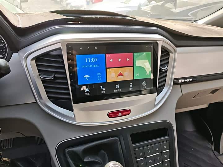 Фото 13 - JAC Refine M4