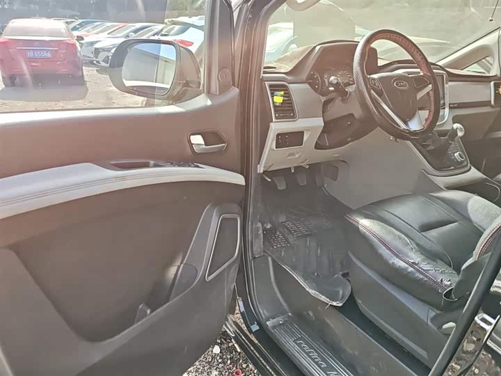 Фото 16 - JAC Refine M4