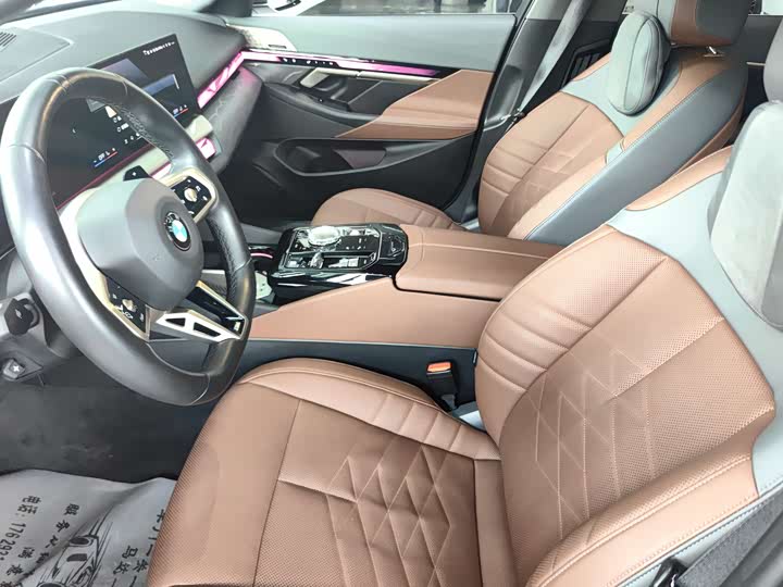 Фото 6 - BMW 5 Series