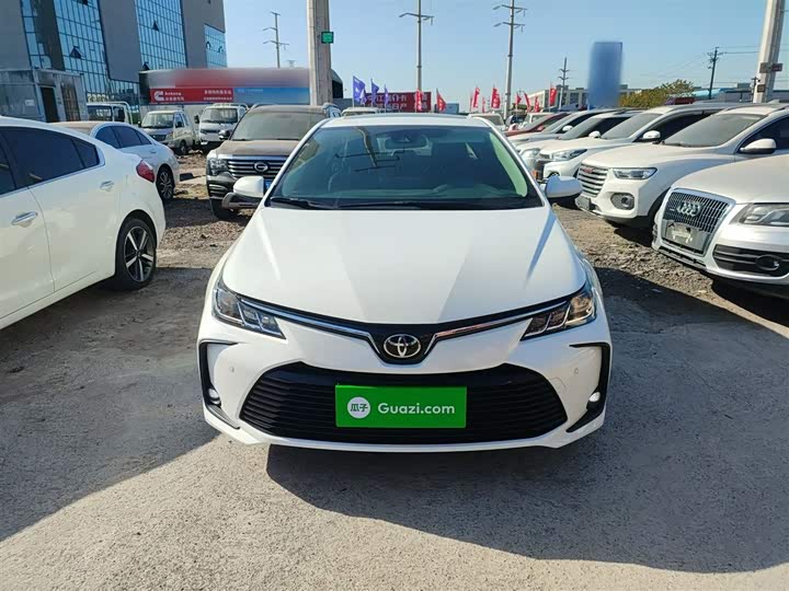 Фото 3 - Toyota Corolla