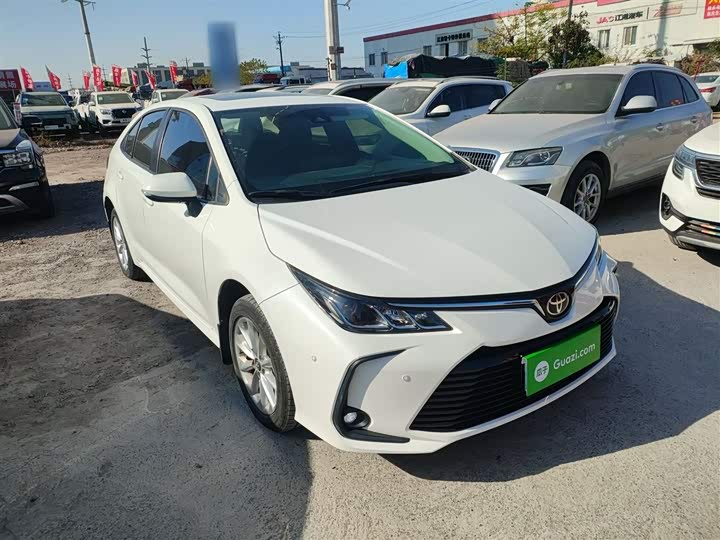 Фото 4 - Toyota Corolla