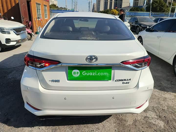 Фото 6 - Toyota Corolla