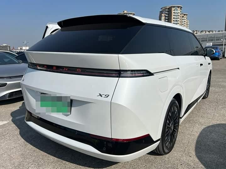 Фото 4 - XPeng X9