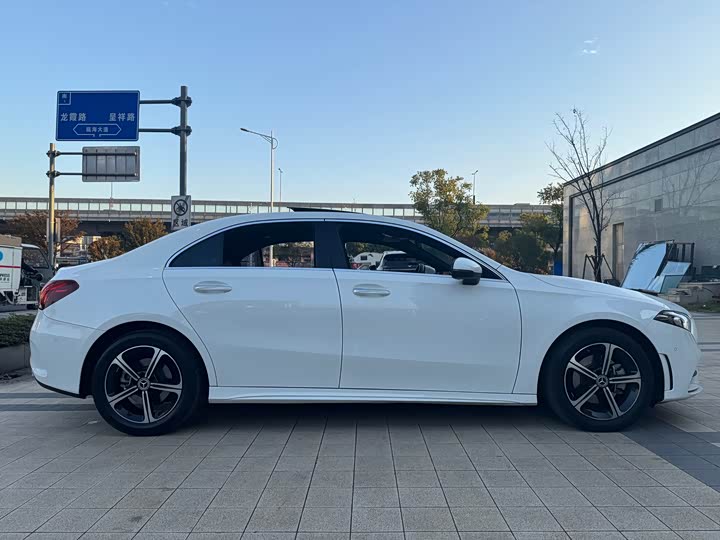 Фото 11 - Mercedes-Benz A-Class