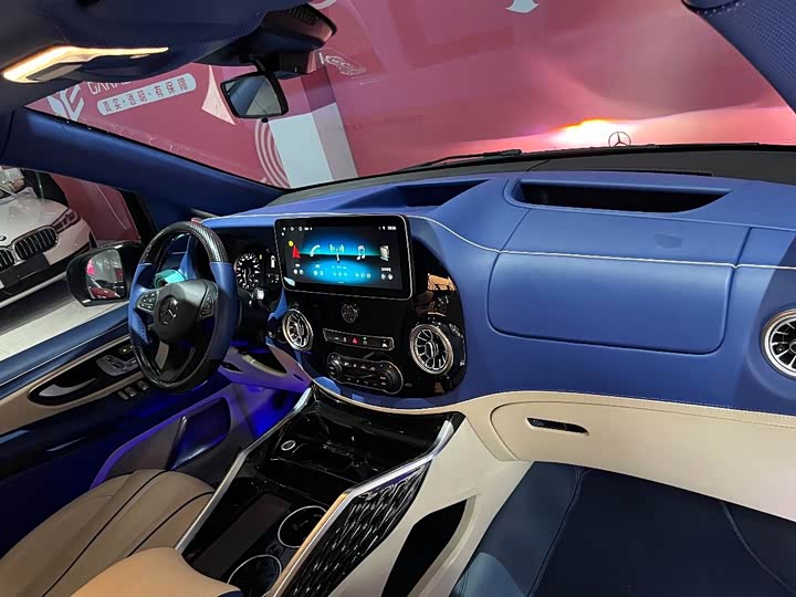 Фото 13 - Mercedes-Benz Vito