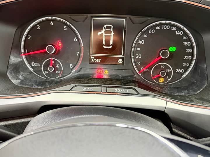 Фото 15 - Volkswagen T-Cross