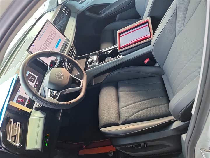 Фото 15 - Volkswagen Tiguan L Pro