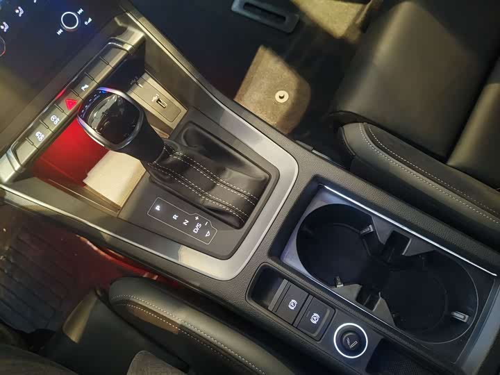 Фото 11 - Audi Q3 Sportback