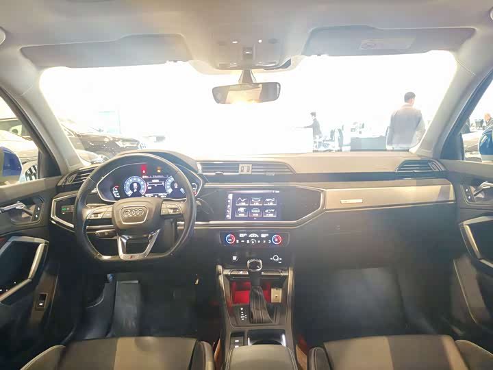 Фото 14 - Audi Q3 Sportback