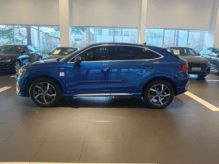 Фото 7 - Audi Q3 Sportback