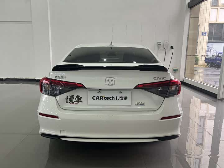 Фото 12 - Honda Civic