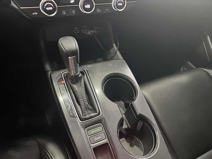 Фото 9 - Honda Civic