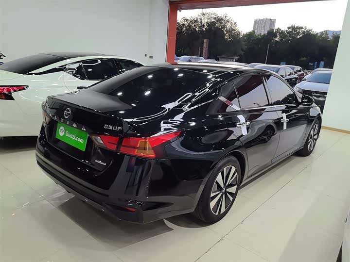 Фото 7 - Nissan Teana