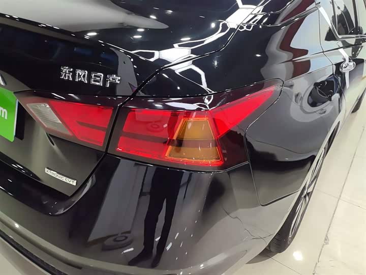 Фото 8 - Nissan Teana