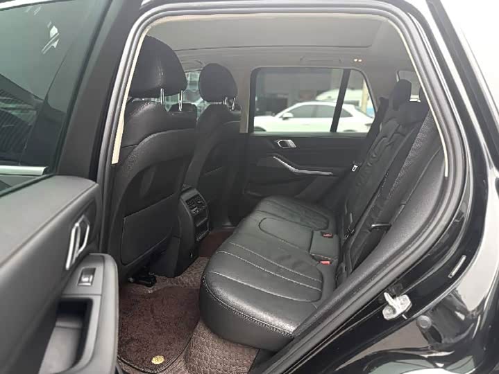 Фото 8 - BMW X5 Hybrid