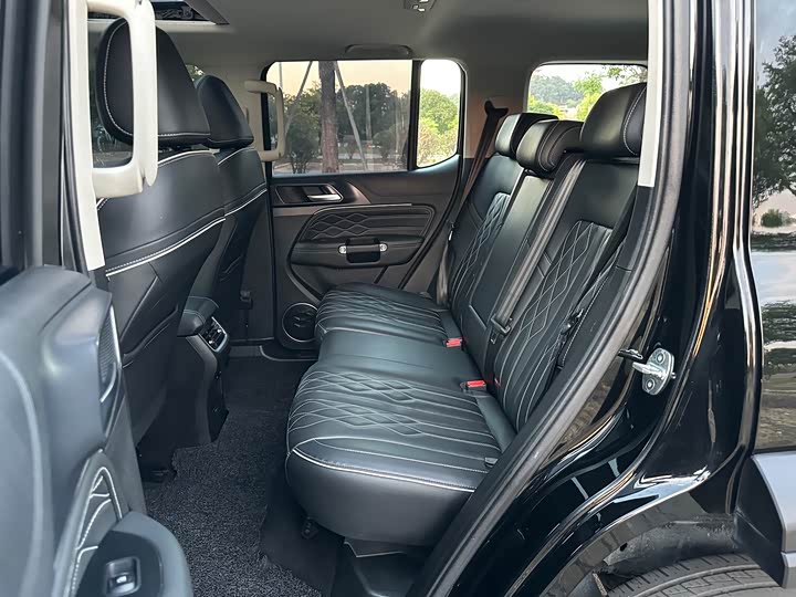 Фото 12 - Tank 300