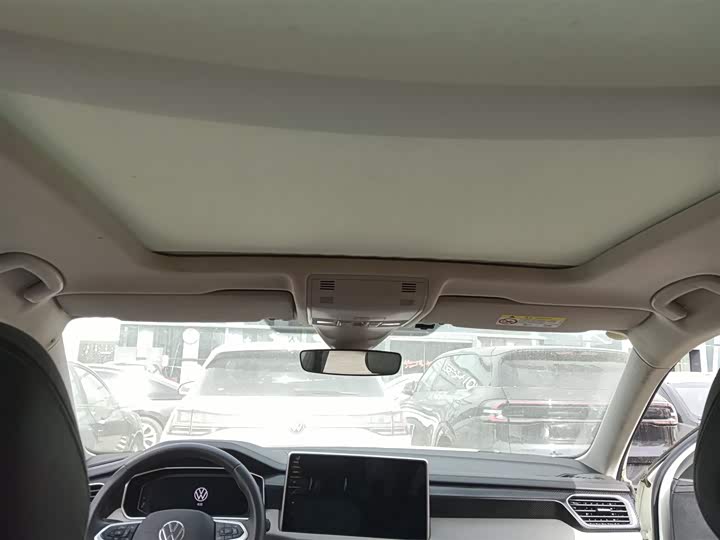 Фото 8 - Volkswagen Tayron