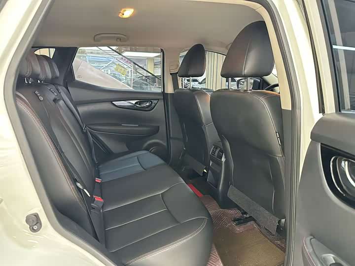 Фото 6 - Nissan Qashqai