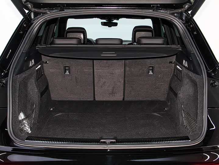 Фото 33 - Audi Q5L