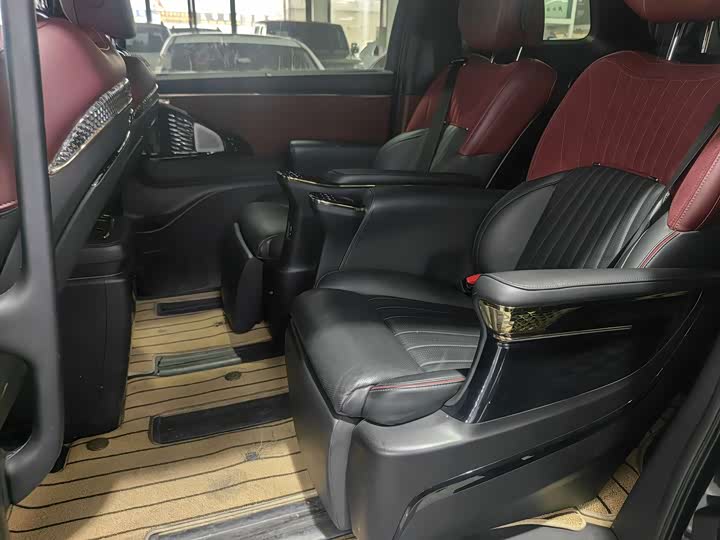 Фото 11 - GAC Trumpchi M8