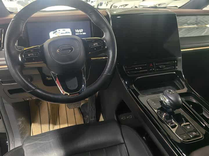 Фото 13 - GAC Trumpchi M8