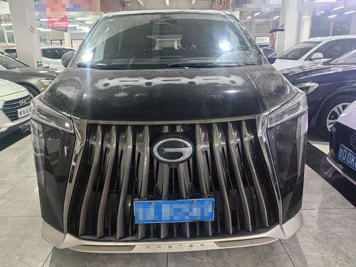 Фото 2 - GAC Trumpchi M8