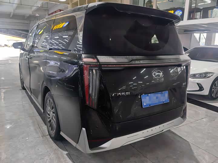 Фото 4 - GAC Trumpchi M8