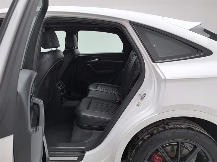 Фото 15 - Audi Q5L Sportback