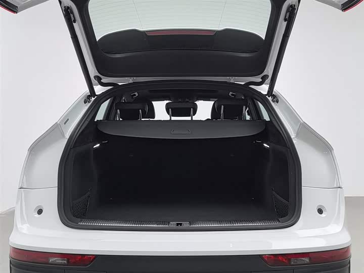 Фото 16 - Audi Q5L Sportback